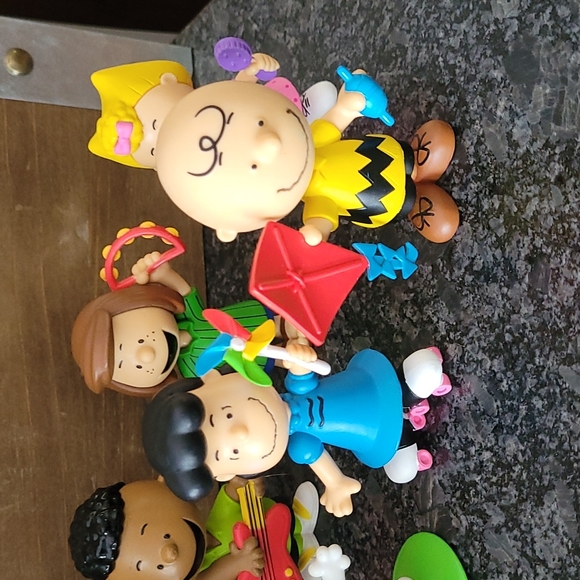 PEANUTS Just Play - Set of 10 Peanuts Characters - Picture 2 of 10